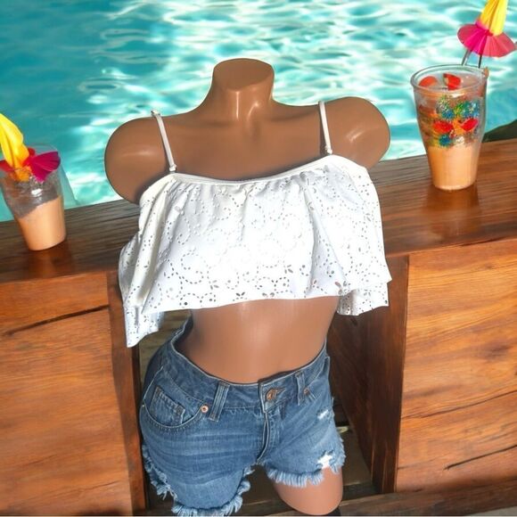 Design Lab Swimwear l Cute White bikini, Bathing Suit Top l Built in bra l L - Picture 10 of 10